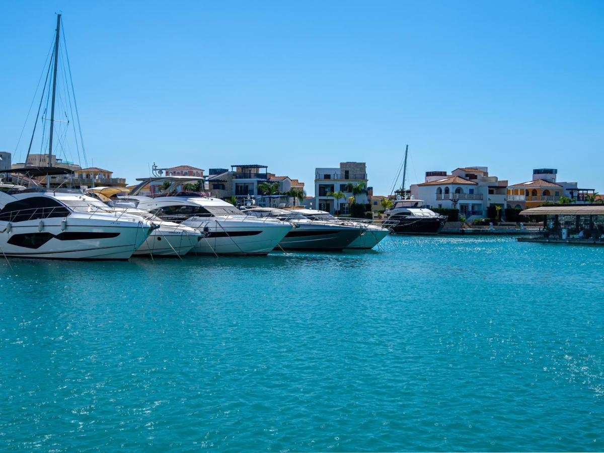 Sanders Elgio Limassol Exteriör bild